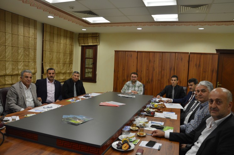 �AY BAH�ELER� YEN�LEN�YOR